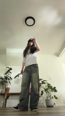 @ivyn.dance outlier video