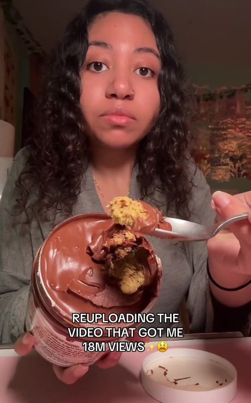 Yo, so I got a free sample of Mr Coco Dubai chocolate. - TikTok hook example