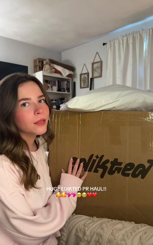 @carlymuzzarelli outlier video
