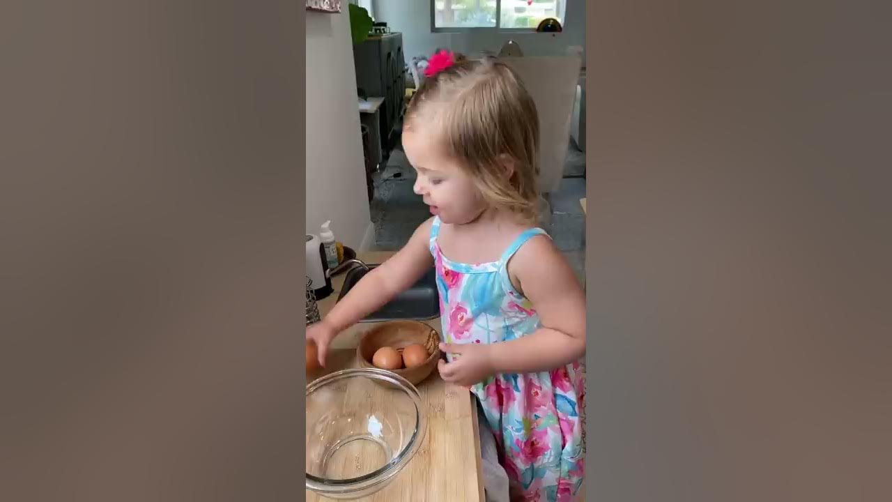 Rose Makes Brownies #shorts